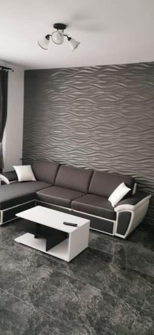 Cozy Flat Apartman Piteşti Kültér fotó